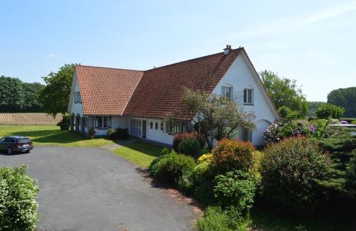 Templeuve Bed & Breakfast | B&B Casa Blanca avec accès piscine privée sans vis à vis