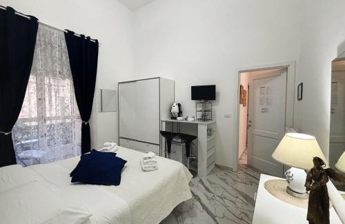 Historical Downtown Salerno Bed & Breakfast | B&B Dei Mercanti