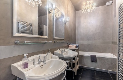 Avignon Bed & Breakfast | B&B Domaine de Rhodes