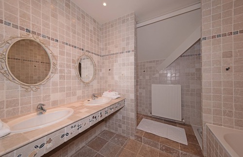 Rooi Bed & Breakfast | B&B Domein Rodin
