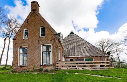 Suwald House | B&B farm Grutsk in Suwald with its harbor, cleaning included