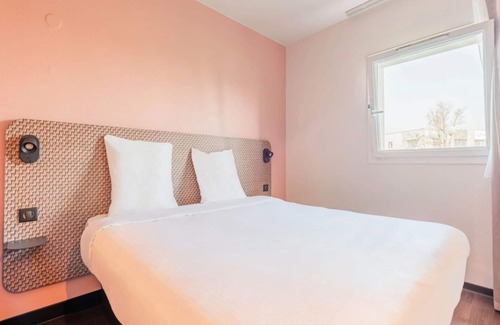 Holtzheim Hotel | B&B HOTEL Strasbourg Aéroport