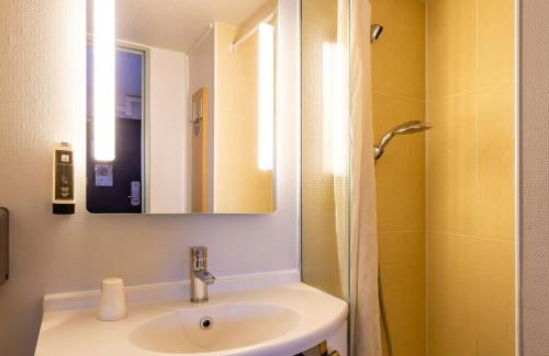 Bourg-les-Valence Hotel | B&B HOTEL Valence Nord