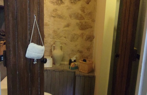 La Foret-sur-Sevre Bed & Breakfast | B&B in a Fortified Farm