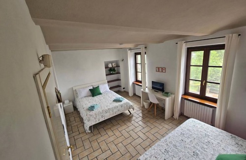 Tigliole Bed & Breakfast | B&B La Rugiada. A 20th century residence immersed in the greenery of Monferrato.