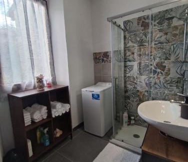 Dormelletto Bed & Breakfast | B&b Lupita