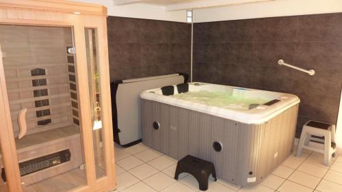 Estaing Bed & Breakfast | B&B Manoir de la Fabrègues