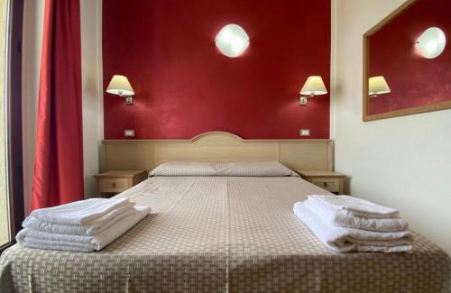 Rodi Garganico Hotel | B&B Marina Sleep And Ship