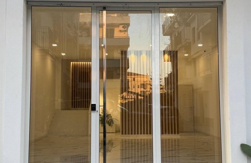 Ciro Marina House | B&B room with private bathroom (balcony or window) with a view of the hills