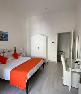 Marini Bed & Breakfast | B&B ROSSELLA Vietri