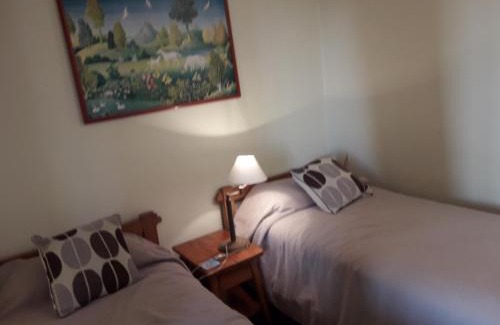 Santo Domingo Bed & Breakfast | B&B Santo Domingo Chile ENGLISH SPOKEN Gran Departamento compartido frente al mar PARQUE TRICAO bird sanctuary 14kms 9miles away DESAYUNO ESTACIONAMIENTO Y WIFI GRATIS Free parking wifi and breakfast