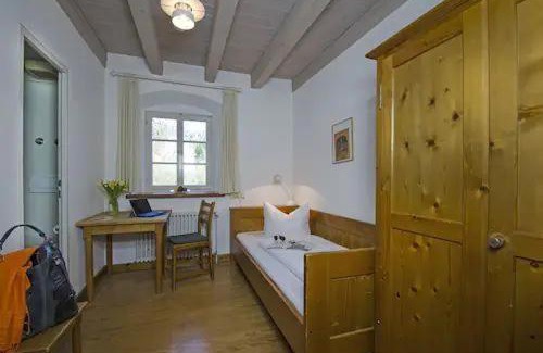 Karsau Bed & Breakfast | B&B Schloss Beuggen