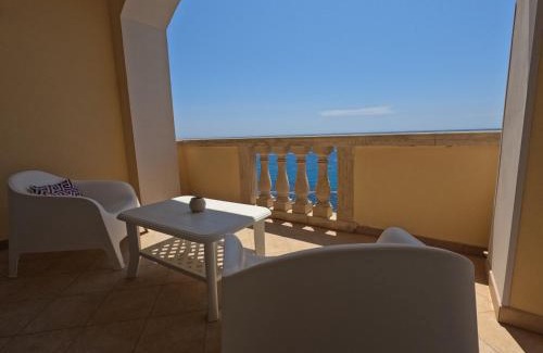 Castro Marina Bed & Breakfast | B&B The Sun 'tis