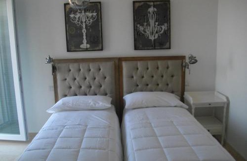 Torre Santa Sabina Bed & Breakfast | B&B Villa Cinzia