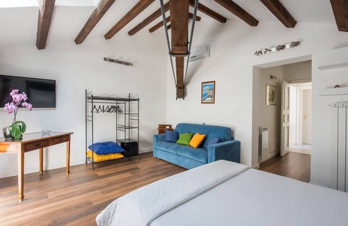 Palermo Bed & Breakfast | B&B Villa Liberty sul mare - Camera Cobalto