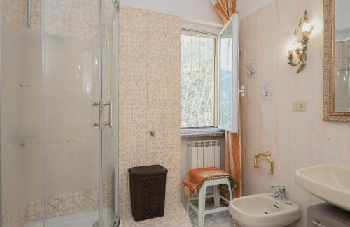 Varazze Bed & Breakfast | B&B Why not Jona?