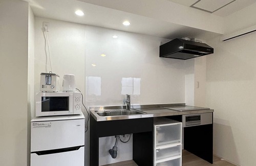 Hatsukaichi Apartment | b hotel KANIWASOU 2 BR Apt Near Itsukushima Shrine for 12 Ppl