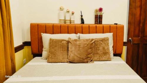 Hinigaran Bed & Breakfast | B&N Building Rental