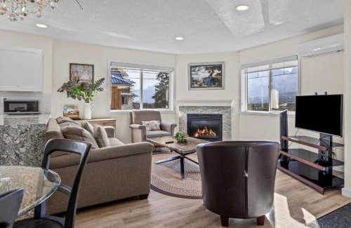 Harvie Heights Apartment | B212 Hot Tub, AC x3, parking, 2 min to Banff Gate