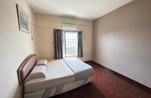 Baharu Apartment | B8-12@pd marina resort