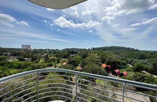 Baharu Apartment | B8-12@pd marina resort
