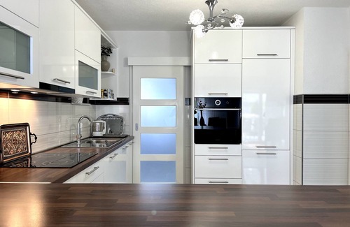 Ilidza House | Modern urban villa in a quiet location - 5 minutes from the nature park