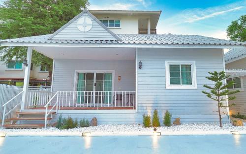 Khao Takiab House | Baan Casita With Private Seaside Cottage
