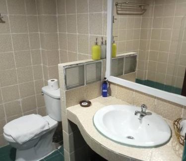 Arun Amarin Hostel | Baan Sood Soi Residence 1 บ้านสุดซอย เรซิเด้นท์ 1