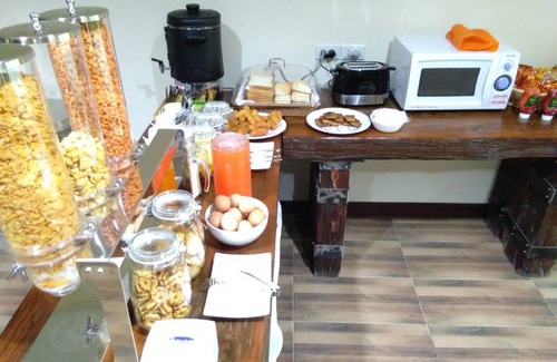 Khao San Hotel | Baan Wanchart Bangkok Residences