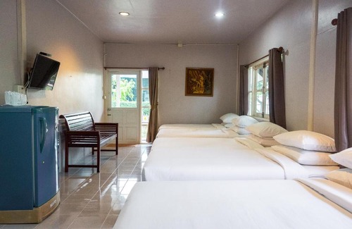 Amphawa Resort | Baansuansabai Phloenpanmai Resort บ้านสวยสบาย เพลินพรรณไม้ รีสอร์ท อัมพวา
