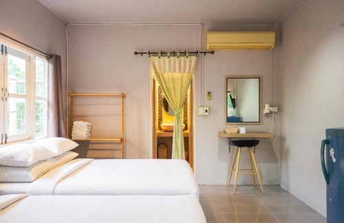 Amphawa Resort | Baansuansabai Phloenpanmai Resort บ้านสวยสบาย เพลินพรรณไม้ รีสอร์ท อัมพวา