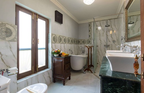 Kathmandu Hotel | Baber Mahal Vilas