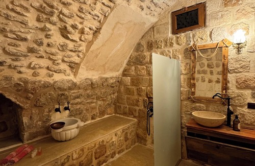 Artuklu Cabin | Babussor konağı