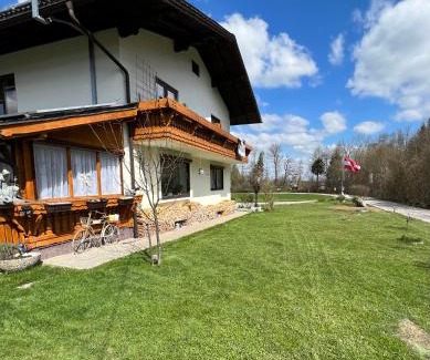 Schoerfling am Attersee Apartment | BacherlHouse - Apt Miglbach