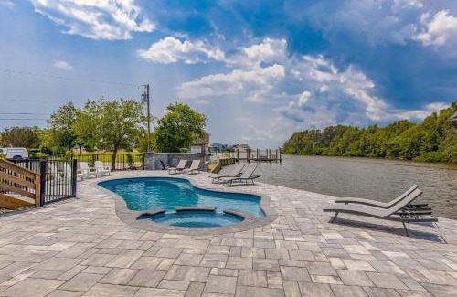 Sandbridge House | Back Bay Oasis