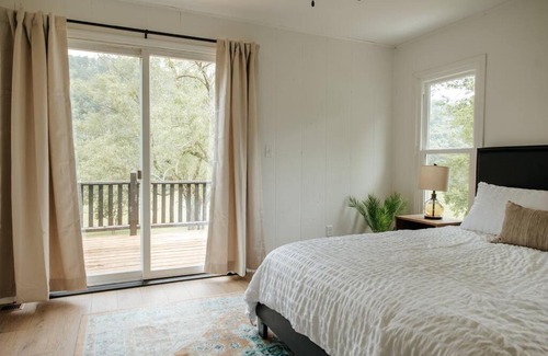 Cocolamus House | Back Country on 8 Acre - Stream, Pond & Animals