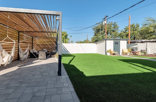 Alhambra House | Backyard beauty in Charming Midtown Phoenix!