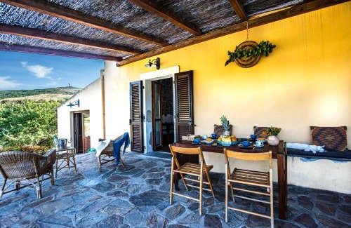 Sassari Apartment | Baddi Di La Predda - Happy Rentals