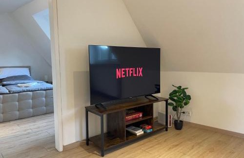 Osnabrueck Apartment | Bahnhof Altstadt Stilvolles 85 qm Apartment mit Smart-TV