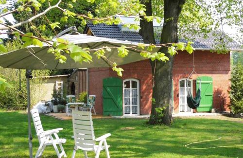 Droyßig Apartment | Bahnhof Droyßig - Übernachten im Denkmal