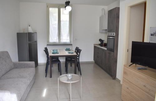 Costa Volpino Apartment | Baia delle Rose Via Santo Stefano 18