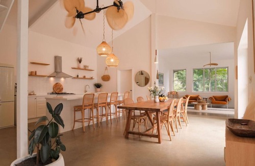 Ewingsdale House | Bailen Byron Serene Luxury Villa