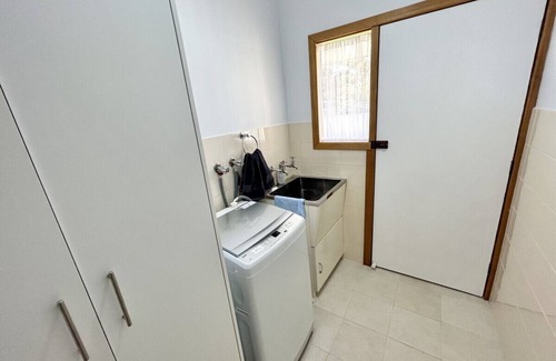 Port Hughes House | Bailey's Place - Freshly Renovated 3 BR Home Close to Beach
