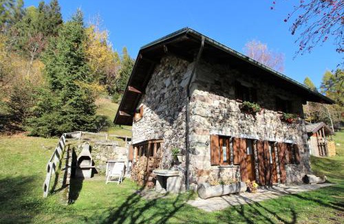 Pieve Tesino House | Baita a Pieve Tesino Near Mountain And Lake
