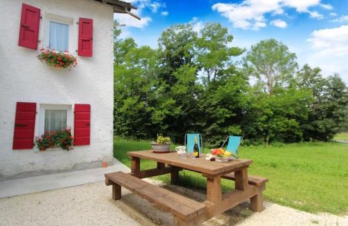 Trichiana House | Baita Tersilia Near Lake And Mountain Veneto