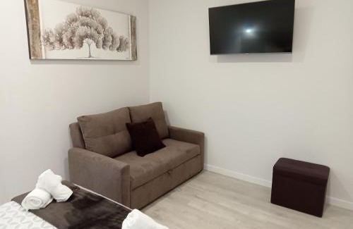 Sarria House | Baixo a Lua Rooming