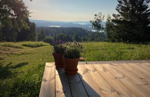 Gallo Villa | Bakgården i Revsund