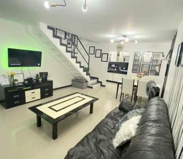 Clark Apartment | Balcony & 2BR TownHouse - near Clark Airport & Aqua Planet - TRP2