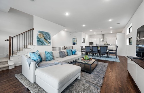 Rowlett House | Balcony 3BR Retreat with Lake View