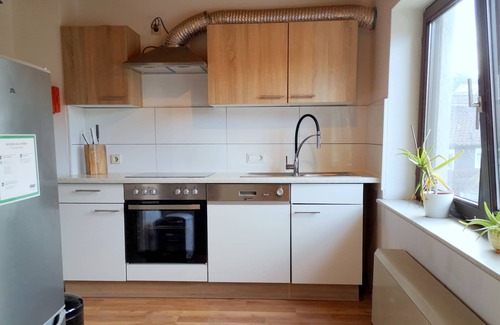 Offenburg Apartment | Balcony + view I kitchen I parking lot I Netflix I 85 sqm
